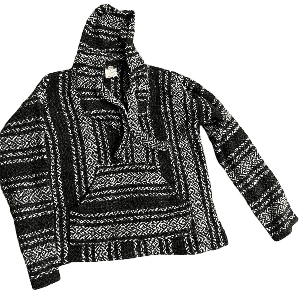 Poncho jacket black and white size small woman